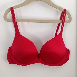 Victoria's Secret Very Sexy red push up bra